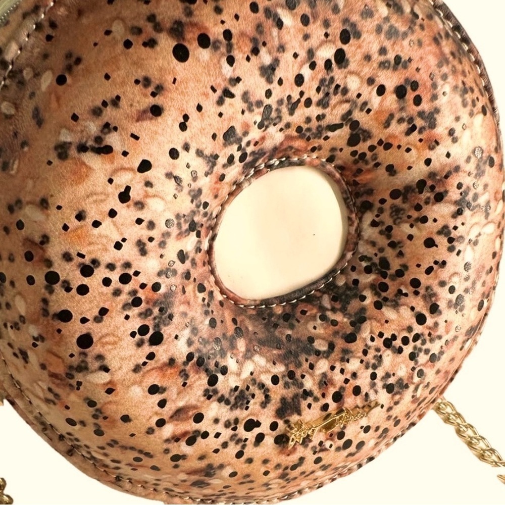 The Everything Bagel is Back! Betsey Johnson - Picture 3 of 6